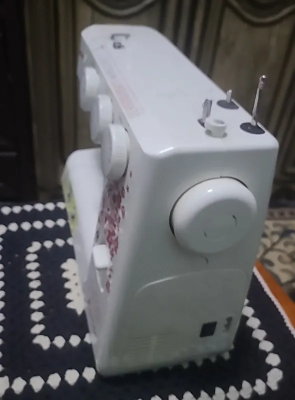 Продаётся новая швейная машина JANOME Ami 35 s 4