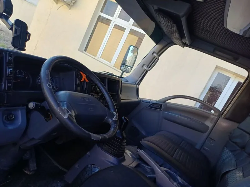 Isuzu sotiladi. Yili 2013. Zavodskoy turbina.6ta yangi balon qilingan. 6 Isuzu sotiladi. Yili 2013. Zavodskoy turbina.6ta yangi balon qilingan. 6