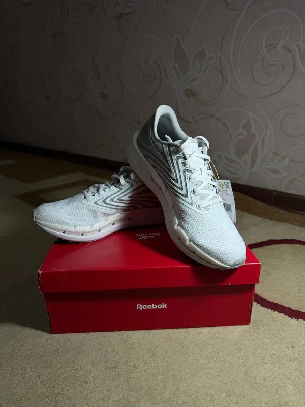 Erkaklar uchun Reebok FloatZig Tread krossovkalari 1 Erkaklar uchun Reebok FloatZig Tread krossovkalari 1