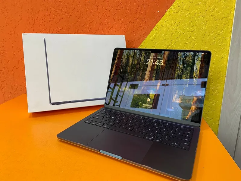 MacBook Air 13" M4 / 16GB / 256GB — продажа — фото 1