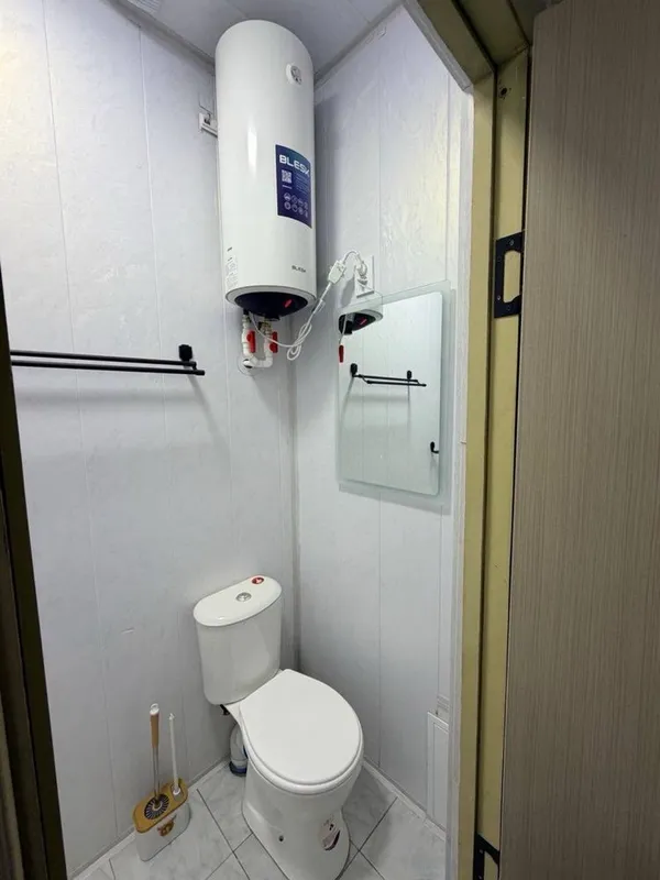 Срочно продаётся коттедж , Сергели , Узгарыш , 2 комнаты ! Торг ! — фото 4