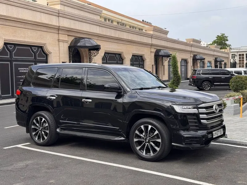 Toyota Land Cruiser 300