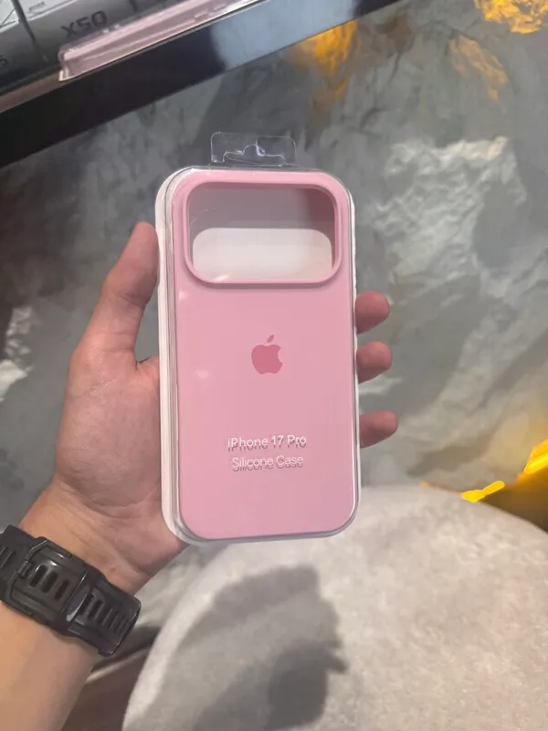 17 Pro selicone case chexol — фото 3