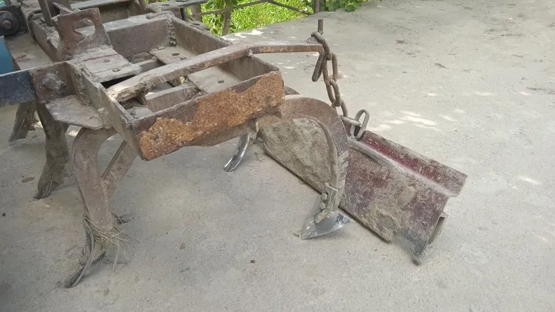 Mini tr sotiladi 404 6
