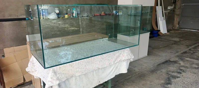 Akvarium yangi 400L