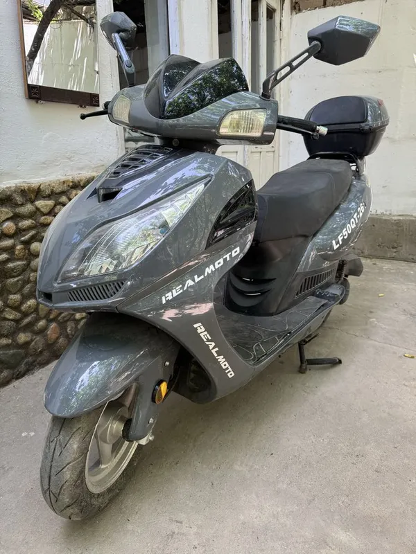 Скутер LF50QT-26 C - Бензин 1 Скутер LF50QT-26 C - Бензин 1