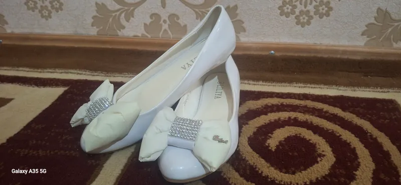 Tufli yengi 38 razmer. Koreyaniki. 170.000 som