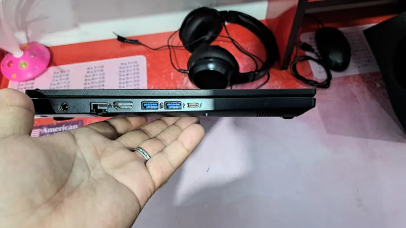 Acer NITRO V 15 3 Acer NITRO V 15 3