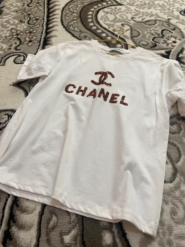 Женская футболка Chanel