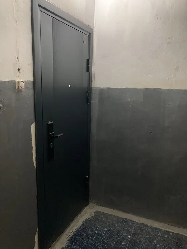 4 xonali kvartira 8- etaj liftlari doyim ishlab turadi