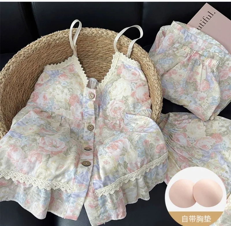 Пижамы Pinterest есть 3