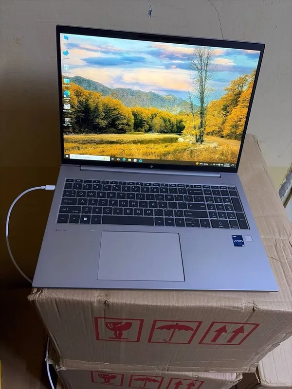 HP ZBook Firefly Core i7 12-avlod 16″ IPS Premium 3 HP ZBook Firefly Core i7 12-avlod 16″ IPS Premium 3