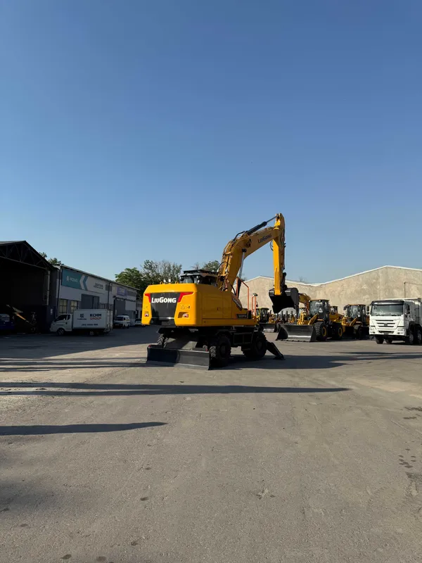 LiuGong — 22t ekskavator | Cummins + ZF | Orqa va yon kameralar bilan — фото 2