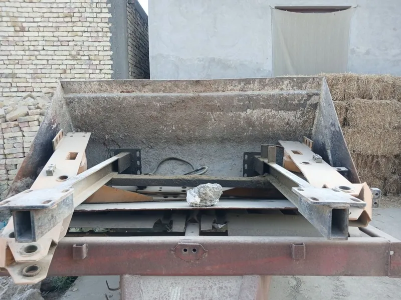 Mtz yuklagichi sotiladi 2