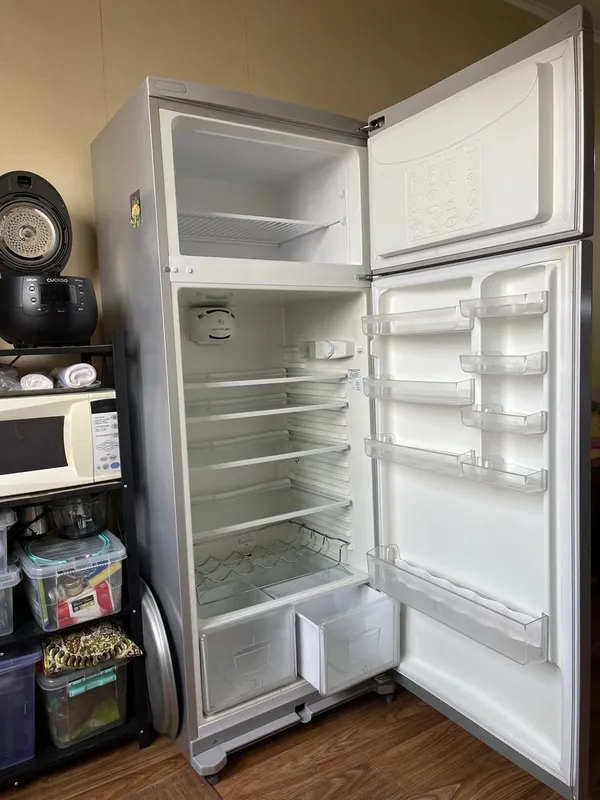 Продаю холодильник Hotpoint-Ariston, 435л — фото 3