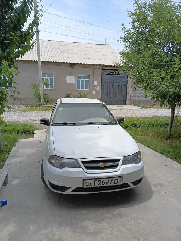 Nexia Dons1.6 sotiladi