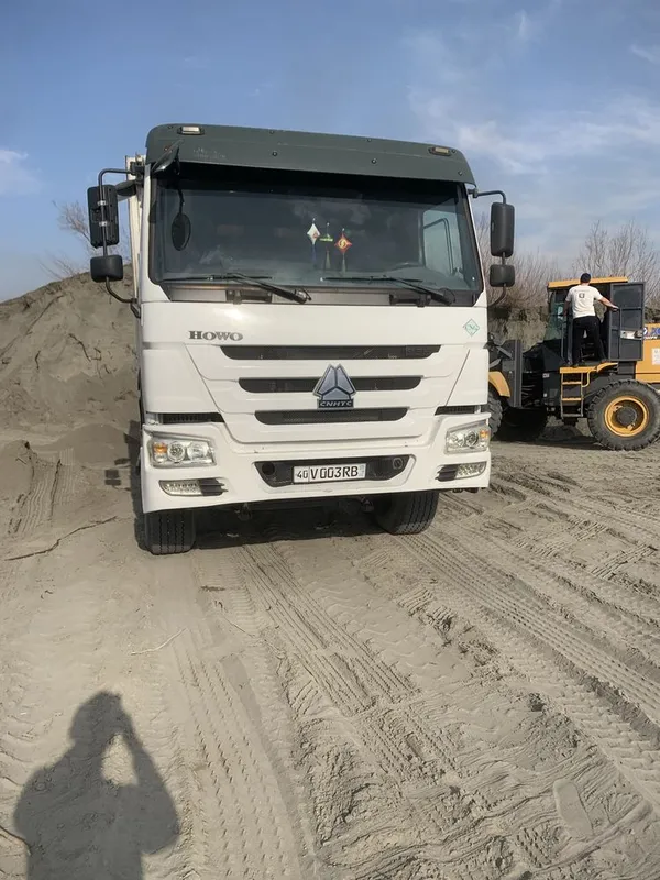 Howo sinoturck Sotiladi. 1 Howo sinoturck Sotiladi. 1