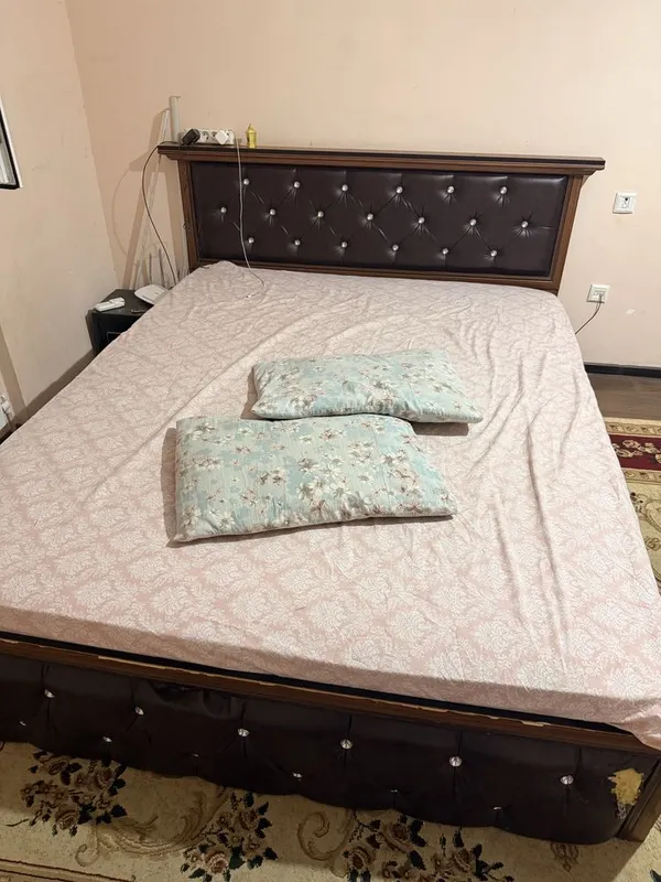 Spalniy mebel sotiladi 1