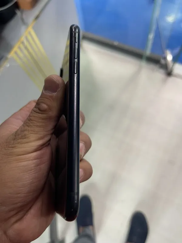 Iphone Xr holati ideal srochno!!! — фото 3