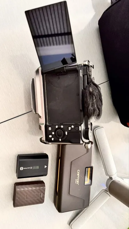 Sony zv 10 mark ii holati alo darajada 4 Sony zv 10 mark ii holati alo darajada 4