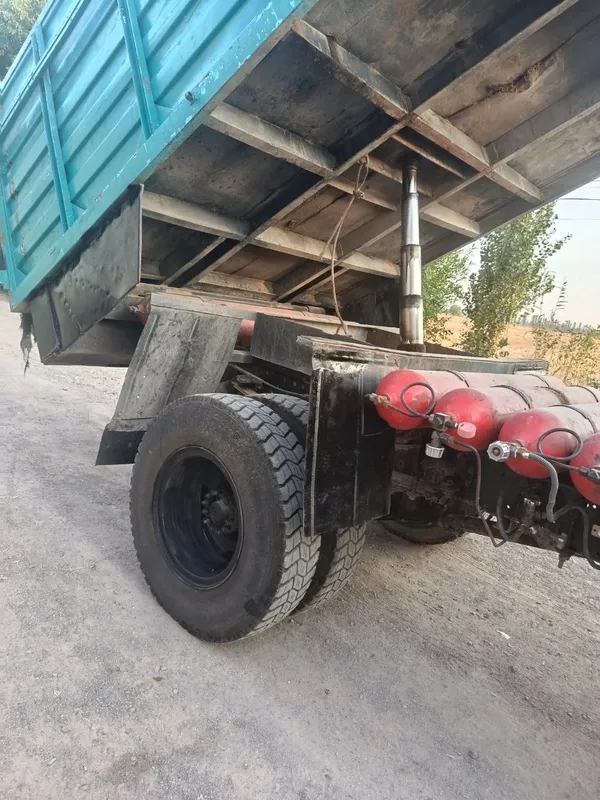 Zil yaxshi xolatda zor turibdi narxini kelishamiz 3 Zil yaxshi xolatda zor turibdi narxini kelishamiz 3