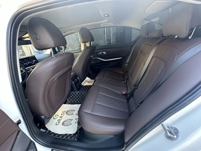 BMW i3 35 L Elektromobil 5
