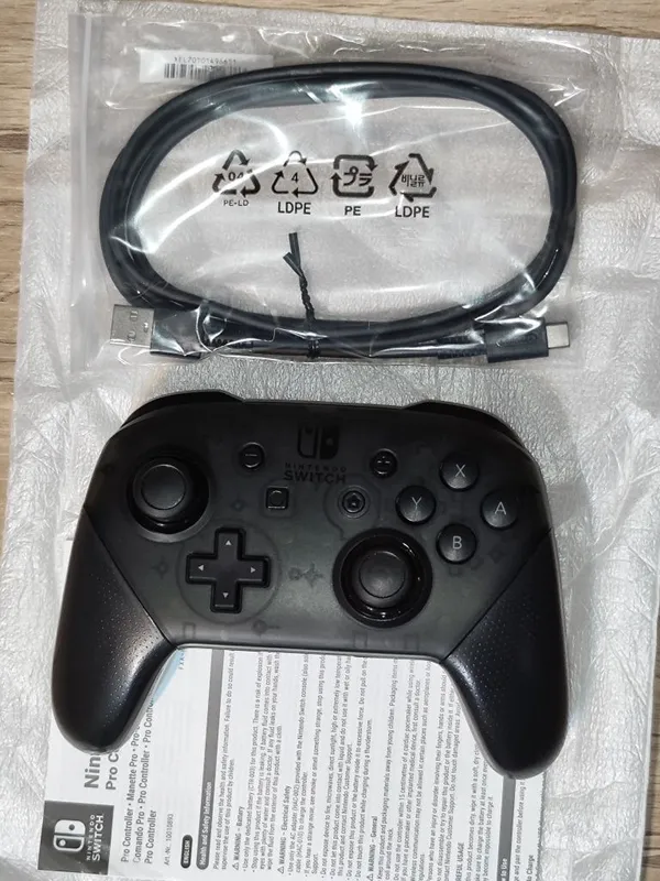 Nintendo Pro Controller Оригинал 1 Nintendo Pro Controller Оригинал 1