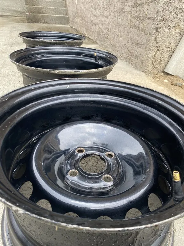 R15 4/100 Razvarka diska sotiladi 5 R15 4/100 Razvarka diska sotiladi 5