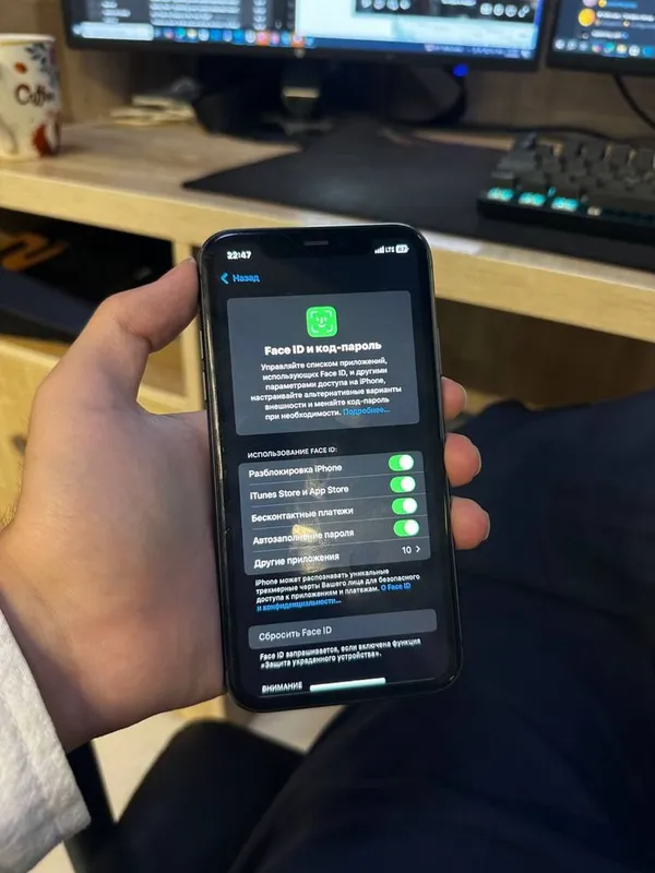 Iphone 11 qora 64gb 8