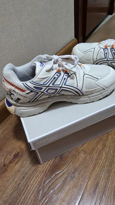 Кроссовки от мирового бренда "Asics" 3 Кроссовки от мирового бренда "Asics" 3