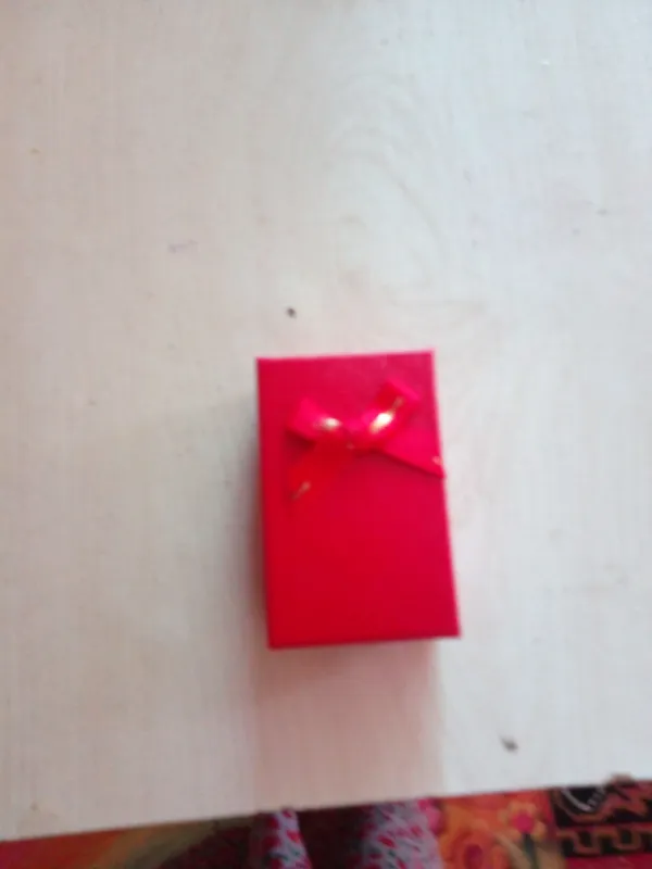 Juda chiroyli taqinchoq ózgacha yaltirash sifati 2 Juda chiroyli taqinchoq ózgacha yaltirash sifati 2