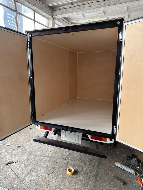 Furgon Izotermik Refrigerator Resor Rama 4