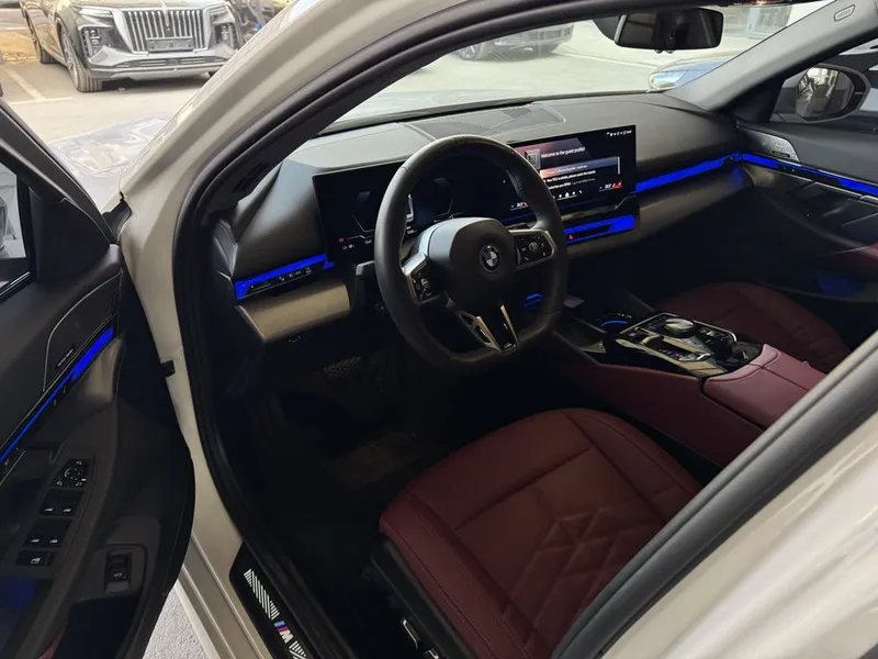 BMW i5 35L srochno 2 BMW i5 35L srochno 2
