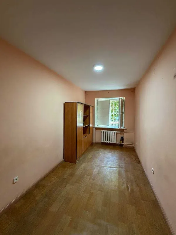 Офис Магазин м.Буюк Ипак Йули 1-этаж 65 м² по трассе 1-линия нежилое