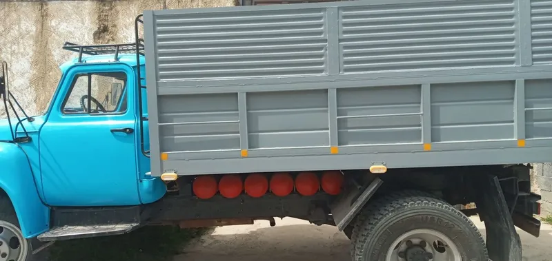 Zil 53 sotiladi holati yaxshi harajati yuq. — фото 1