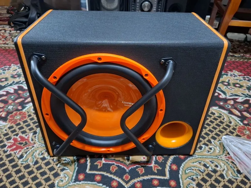 Сабвуфер 4200Wats Max Power