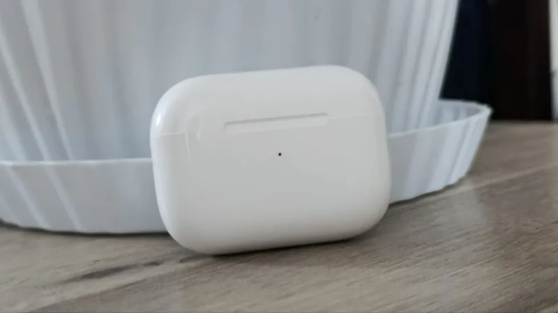 Продаю AirPods (в отличном состоянии) — фото 1 Продаю AirPods (в отличном состоянии) — фото 1