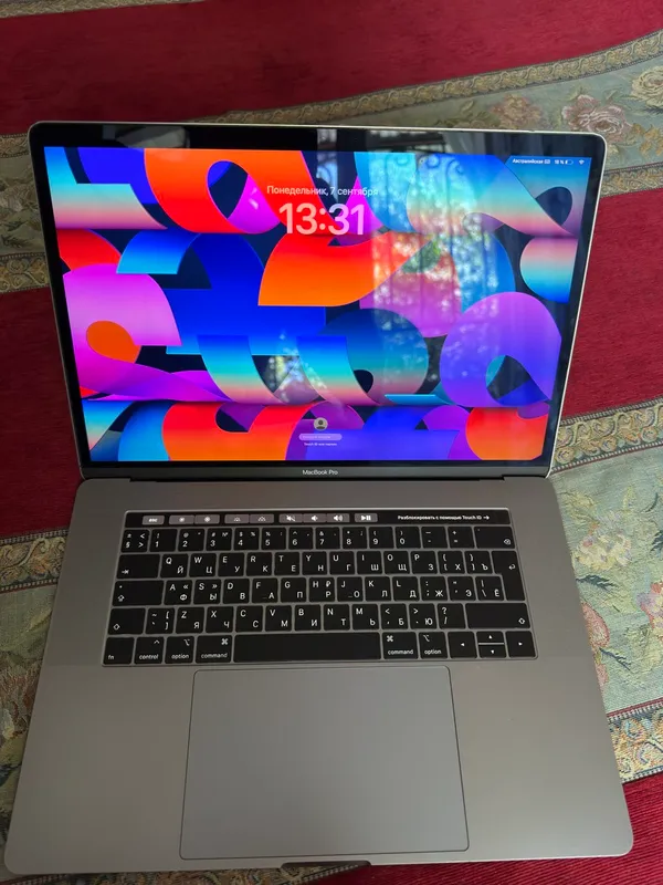 MacBook Pro 15.4 2018, 16/512 2 MacBook Pro 15.4 2018, 16/512 2