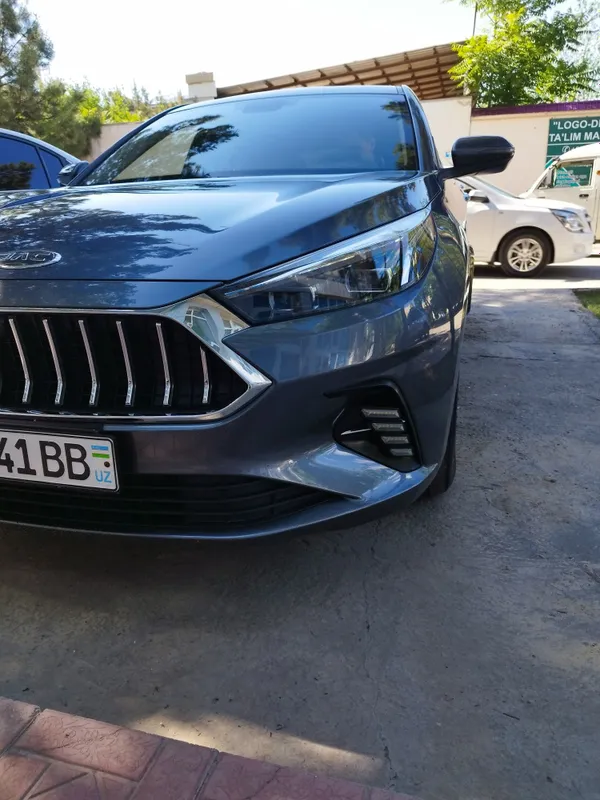 Jac J7 Luxury sotiladi