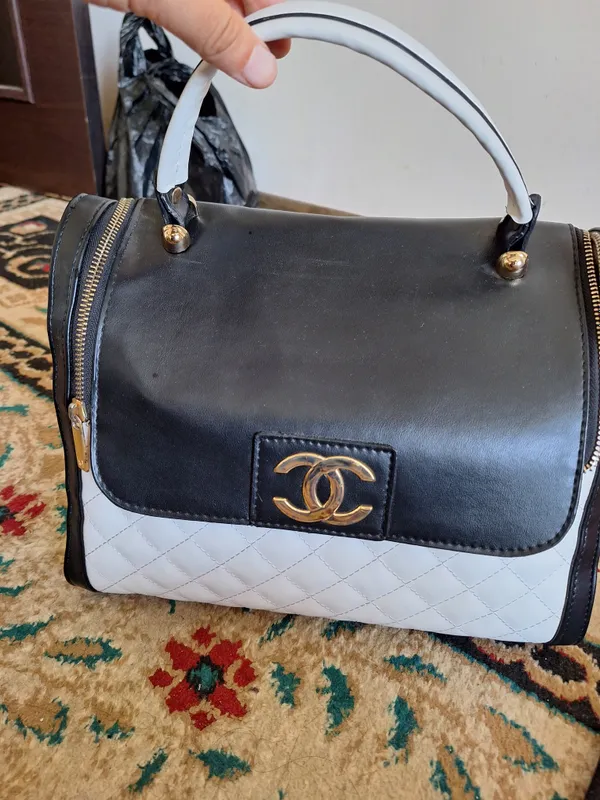 сумка CHANEL состояние новое 4
