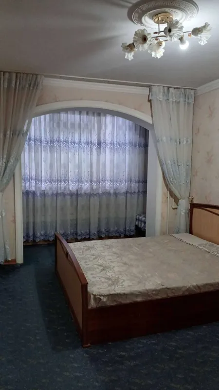 2 хоналлик квартира 2 кават ижарага берилади, централный аптека