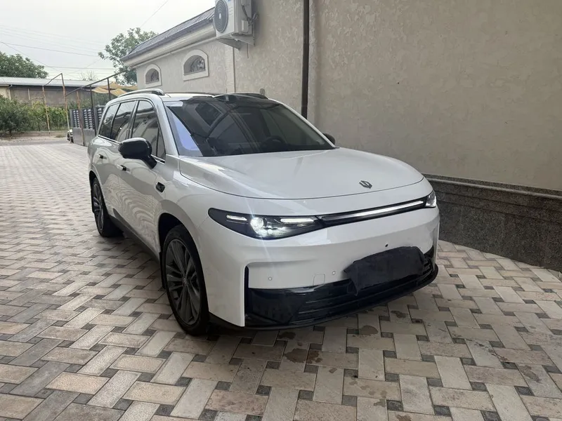 leapmotor c 16 restaling 2025 full ev elektra — фото 1