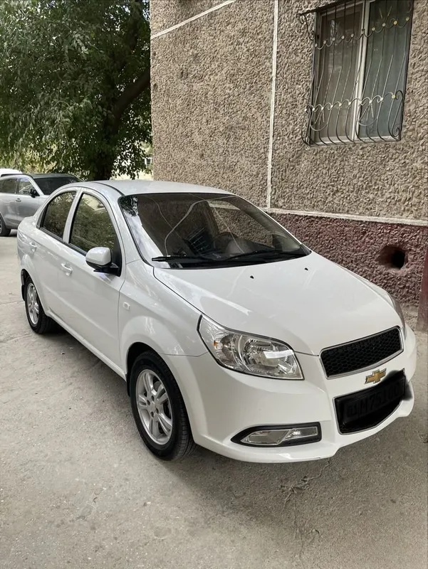 Nexia 3 4-поз, автомат, белая 8 Nexia 3 4-поз, автомат, белая 8