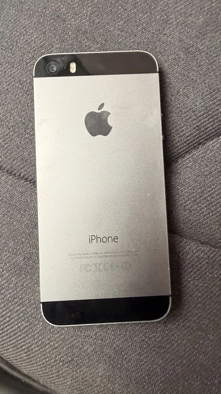 Срочно продаётся iPhone 5s space gray 1 Срочно продаётся iPhone 5s space gray 1