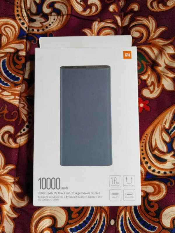 Продам новый оригинал powerbank mi 10000 Mh Продам новый оригинал powerbank mi 10000 Mh