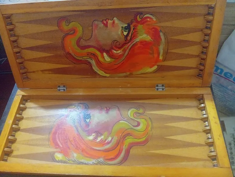 Нарда одна уже ему 40 лет в хорошем состоянии на фото видно 2 Нарда одна уже ему 40 лет в хорошем состоянии на фото видно 2
