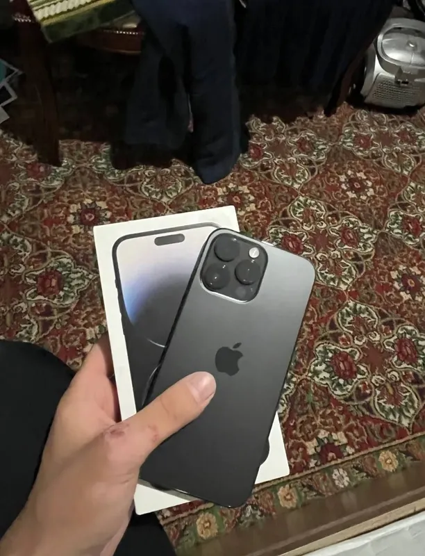 ayfon 14 pro max 1