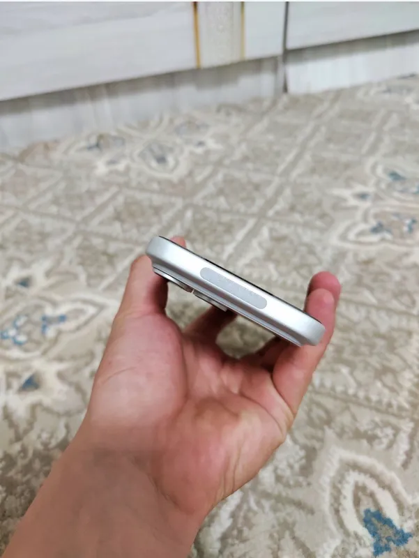 iPhone 17 Pro Max eSIM 5