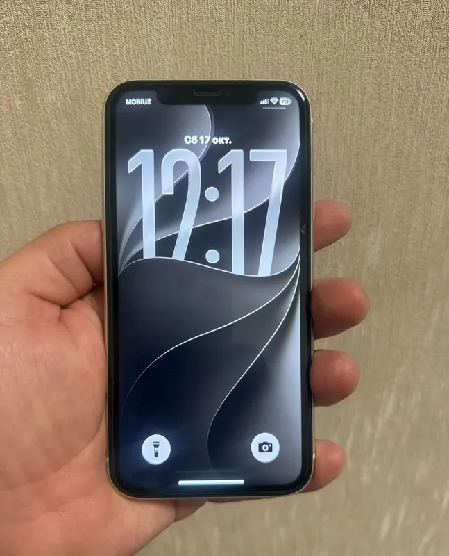 Iphone 11 sotiladi. Oq rang 64gb 2