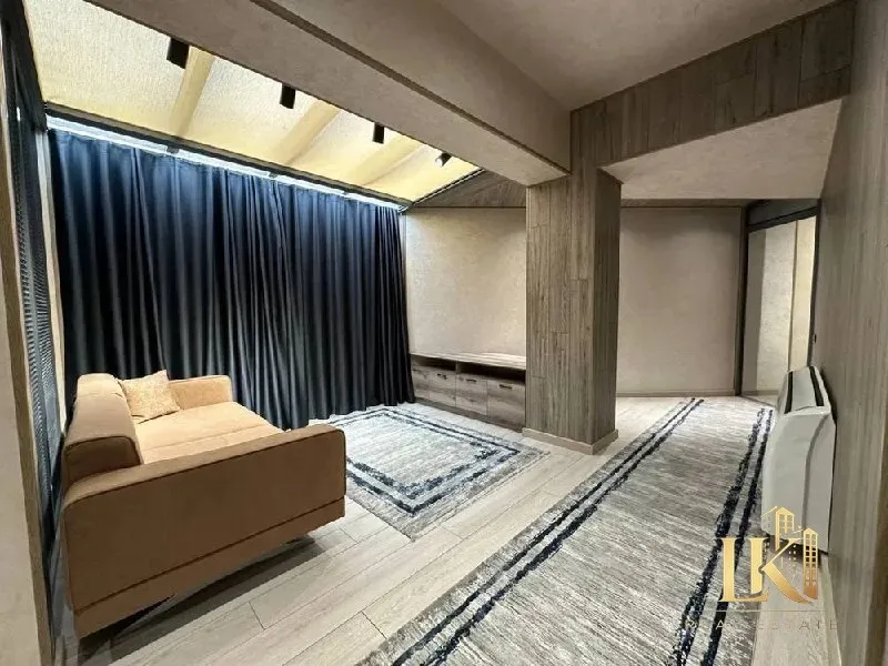 Akay City ЖКda panoramali manzarali, shaxsiy kinoteatr, terrasa, 4 ta sanuzel va garderob xonali, ta’mirli hashamatli 6 xonali dupleks sotiladi 8